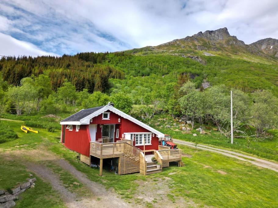 The Little Red Cabin Lofoten Urda Luaran gambar